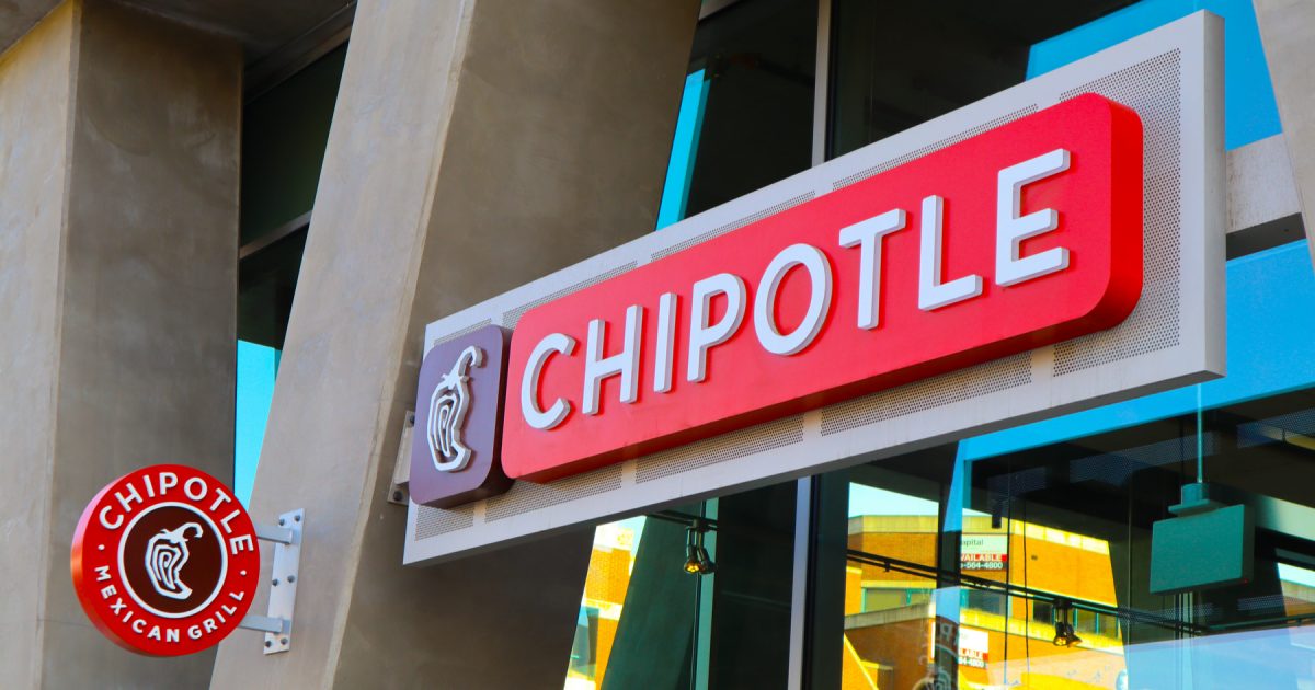 Chipotle brings its rewards program to Canada as it looks to build business there [Video]