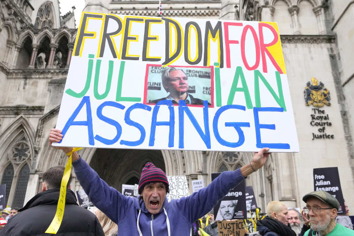 WikiLeaks founder Assange faces his last legal roll of the dice in Britain to avoid US extradition [Video]