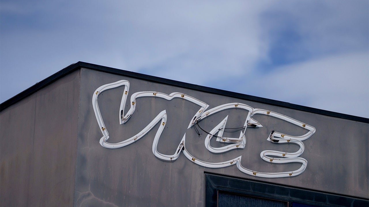 Vice Media shutters liberal news site, gears up for massive layoffs: ‘This is the best path forward’ [Video]