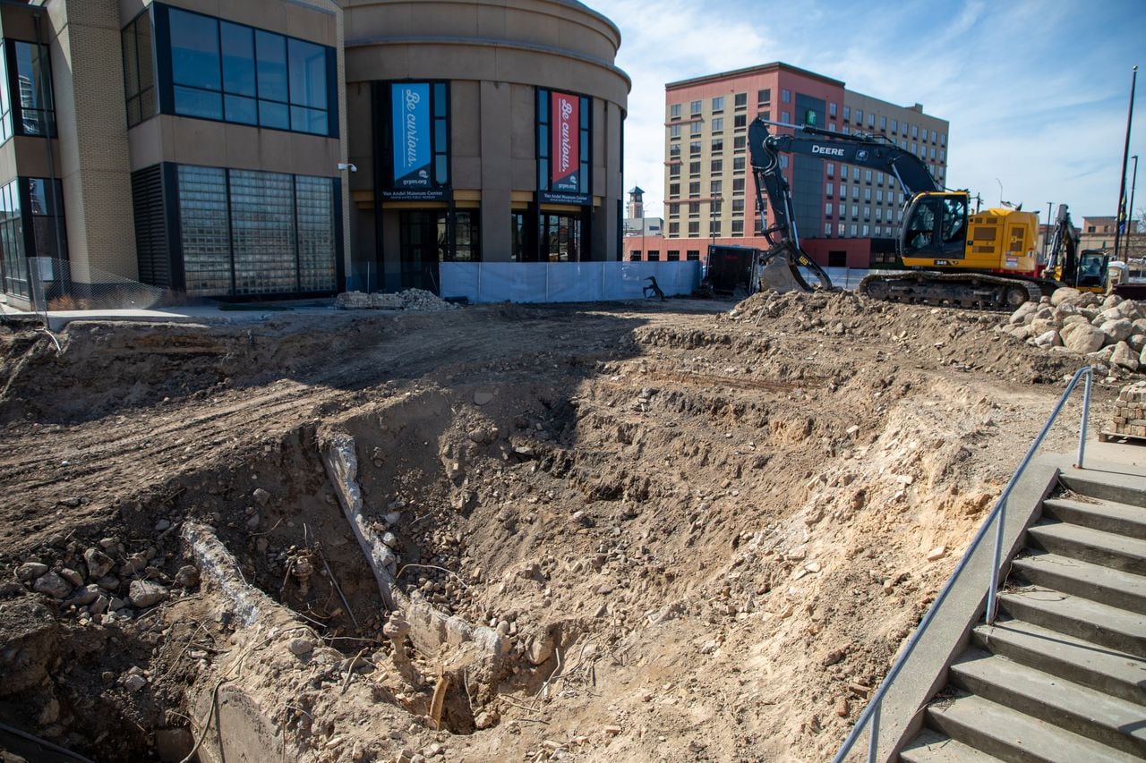 Construction crews unearth cool pieces from Grand Rapids milling history at Public Museum [Video]