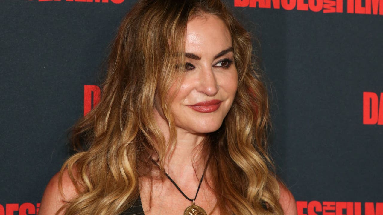‘Sopranos’ star Drea de Matteo’s OnlyFans platform saved her home after she was unable to pay mortgage [Video]