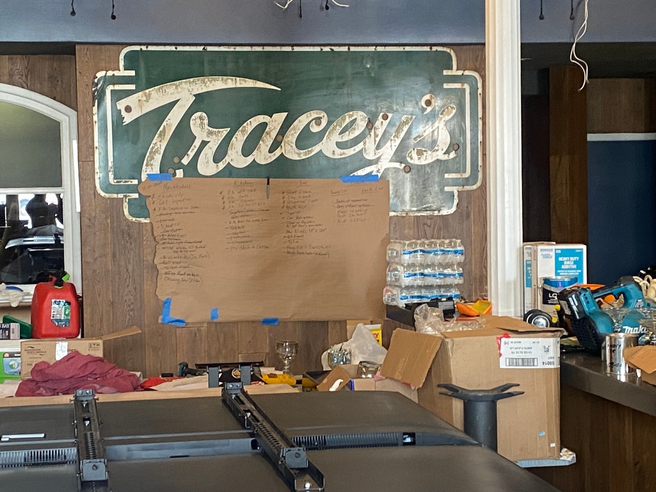 Owners of Tracey’s Bar involved in fight over name of popular Irish Channel spot [Video]