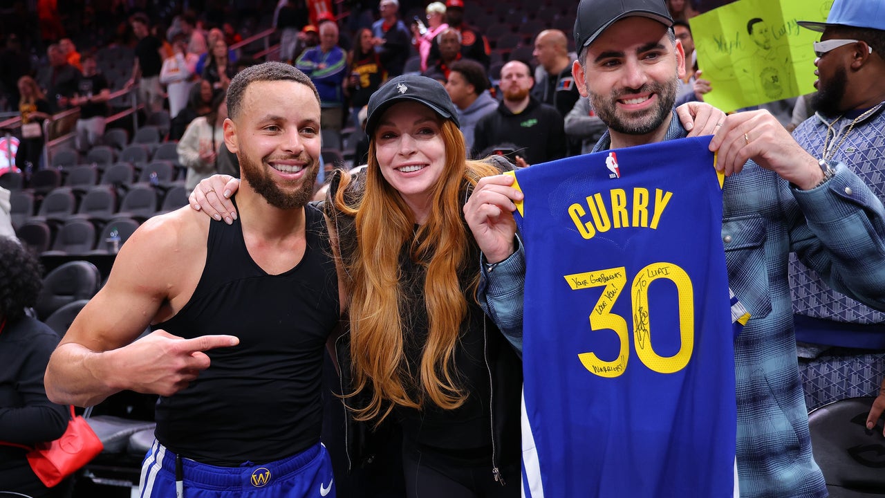 Steph and Ayesha Curry godparents to Lindsay Lohan’s son [Video]