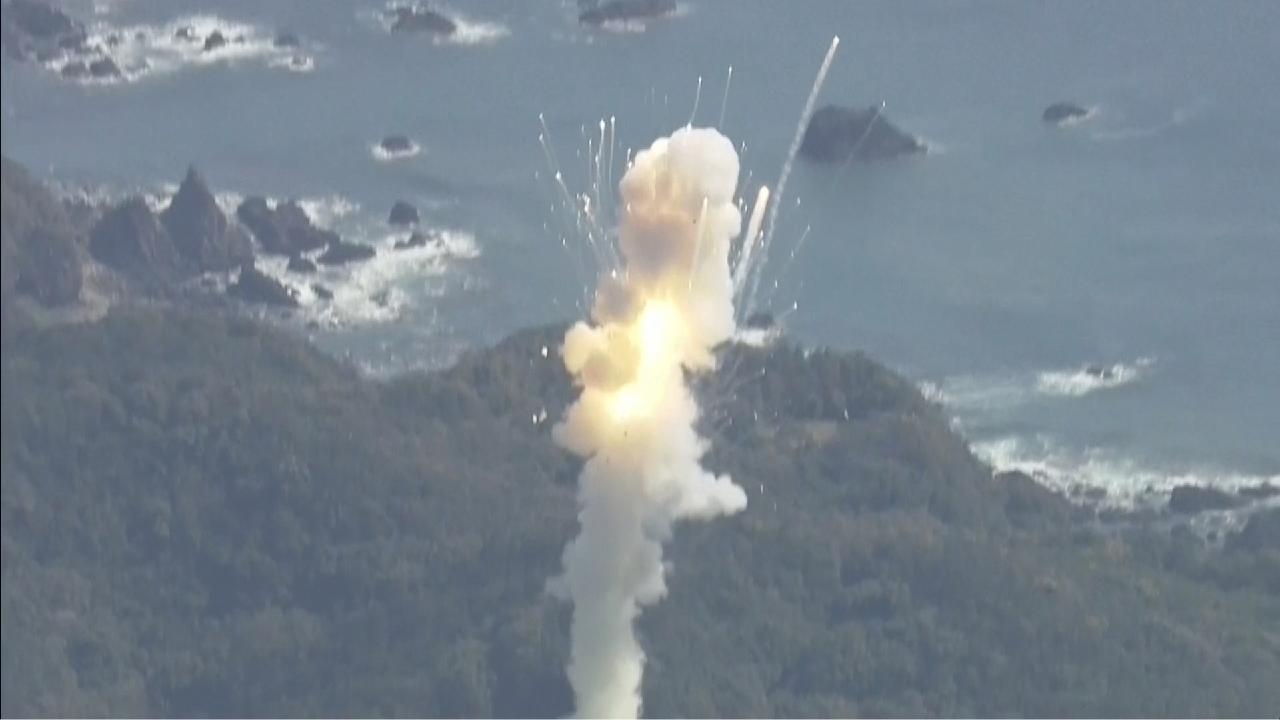 Japan’s Space One Kairos rocket explodes right after lift-off [Video]