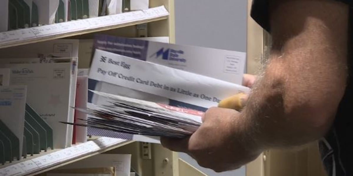 Bill introduced to hold USPS accountable for late fees on bills delivered after 6-day period [Video]