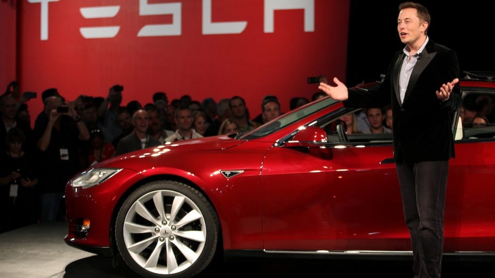 Tesla’s trims car output in China as EV sales growth slows; share price dips 3% [Video]