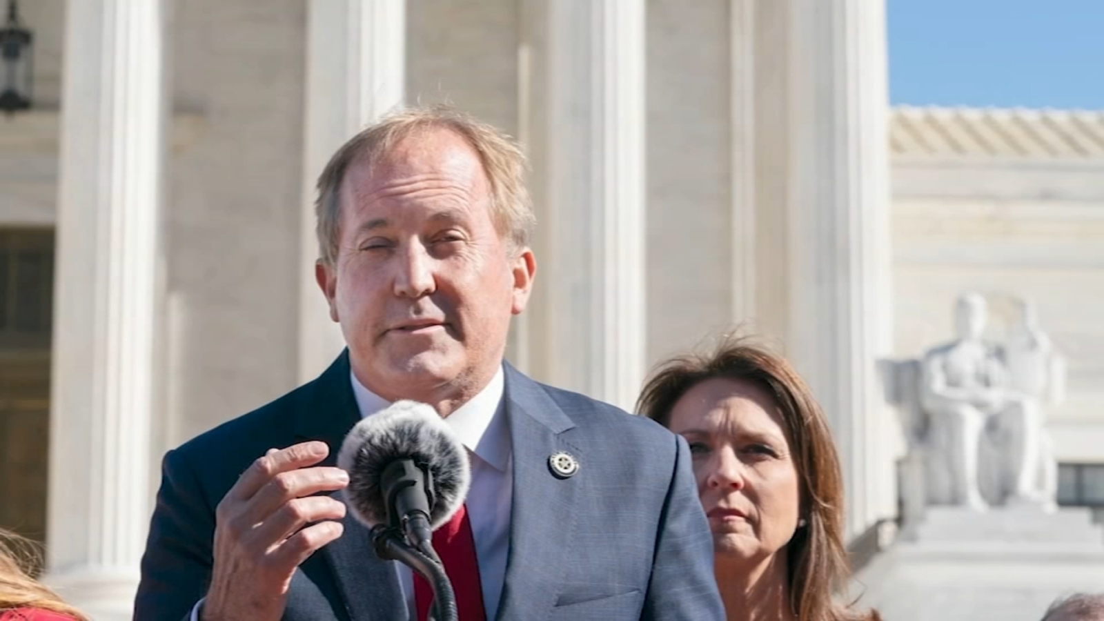 Ken Paxton securities fraud case: Texas AG reaches deal to avoid charges, agrees to six-figure restitution and community service [Video]