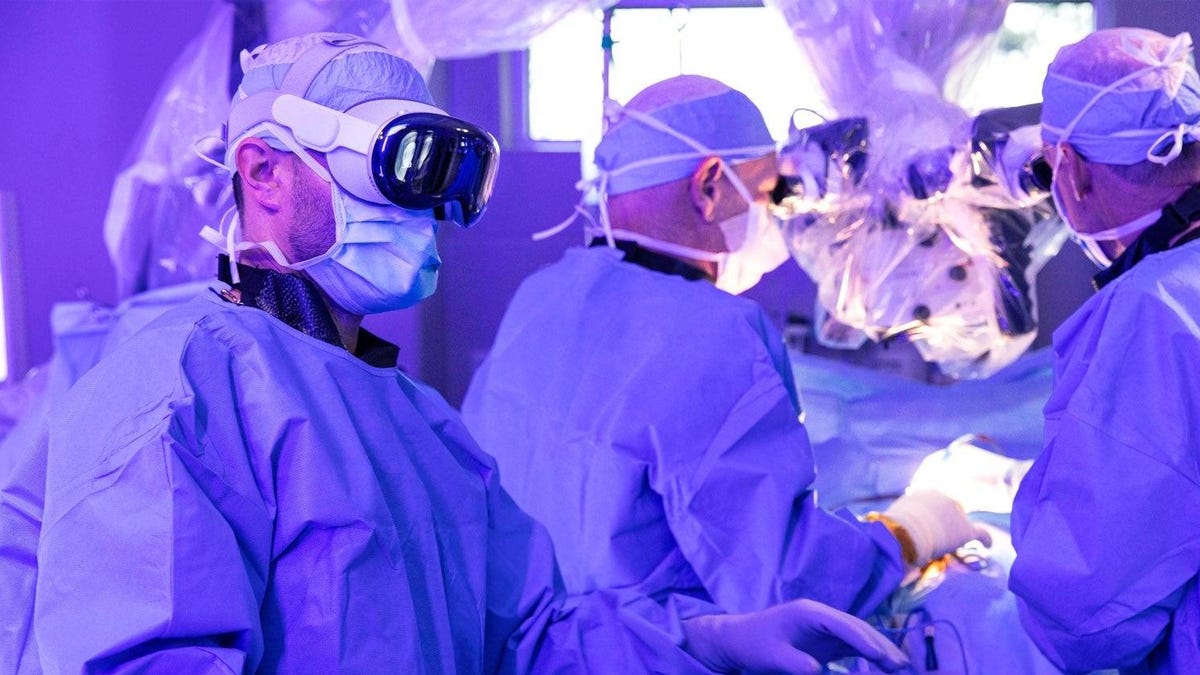 This Startup Wants to Use the Apple Vision Pro for the Most Boring Part of Surgery [Video]