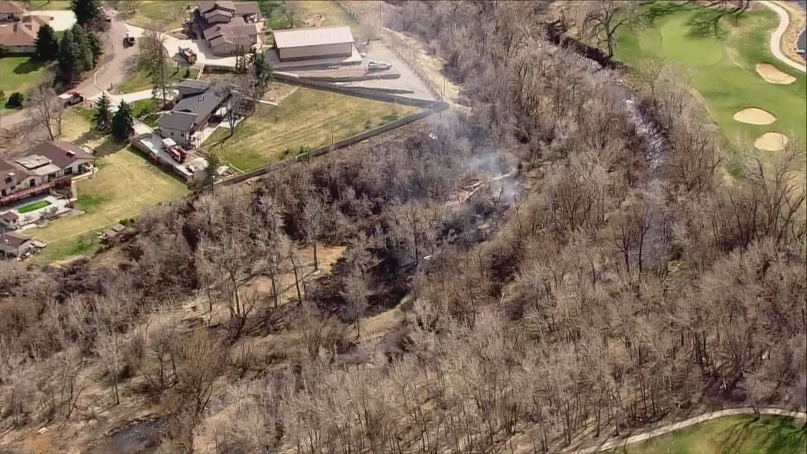 1 in custody after small fires set near golf course [Video]
