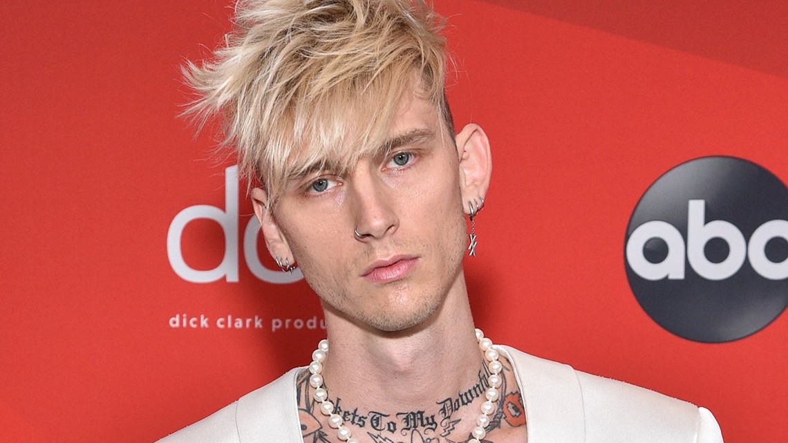 Machine Gun Kelly Admits He ‘Started Smoking’ Again: ‘Life’s Been Weird Lately’ [Video]
