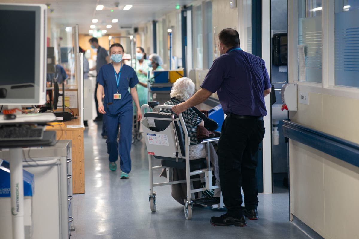 Why Mondays are the deadliest day to go to A&E [Video]