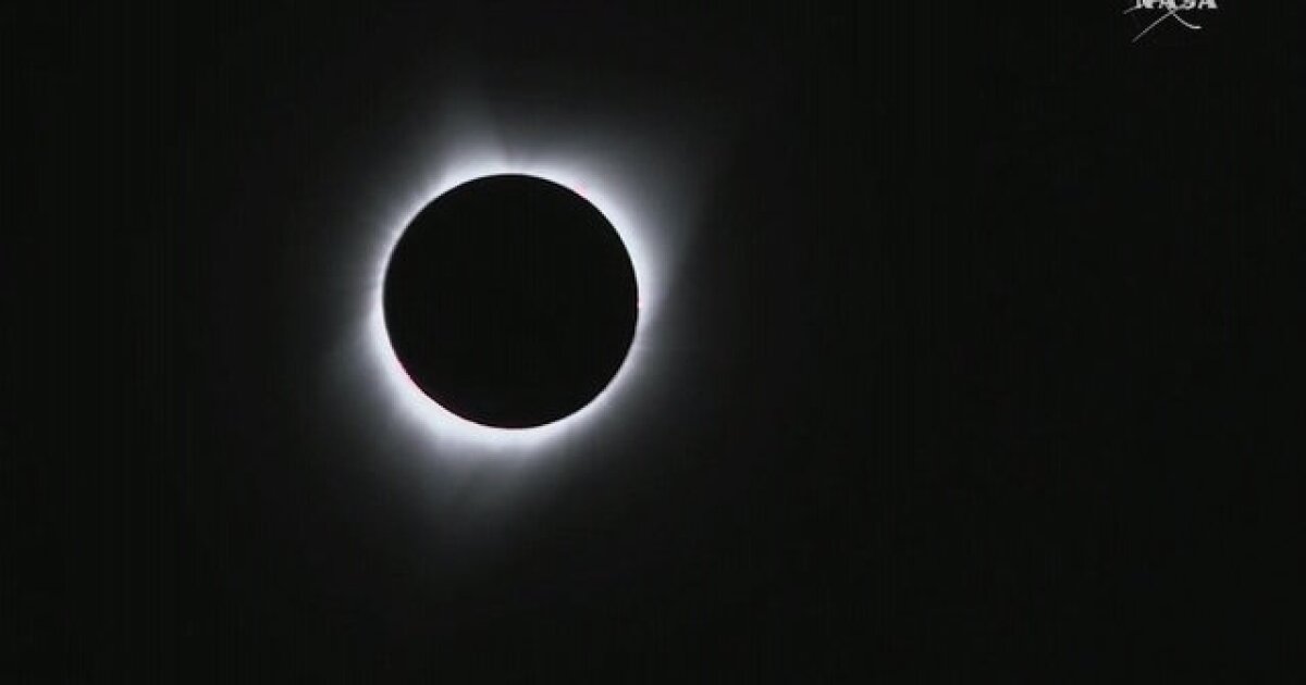 Total Solar Eclipse crosses the United States [Video]