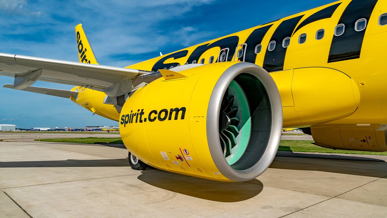 Spirit Airlines deferred Airbus deliveries, furloughing 260 pilots [Video]