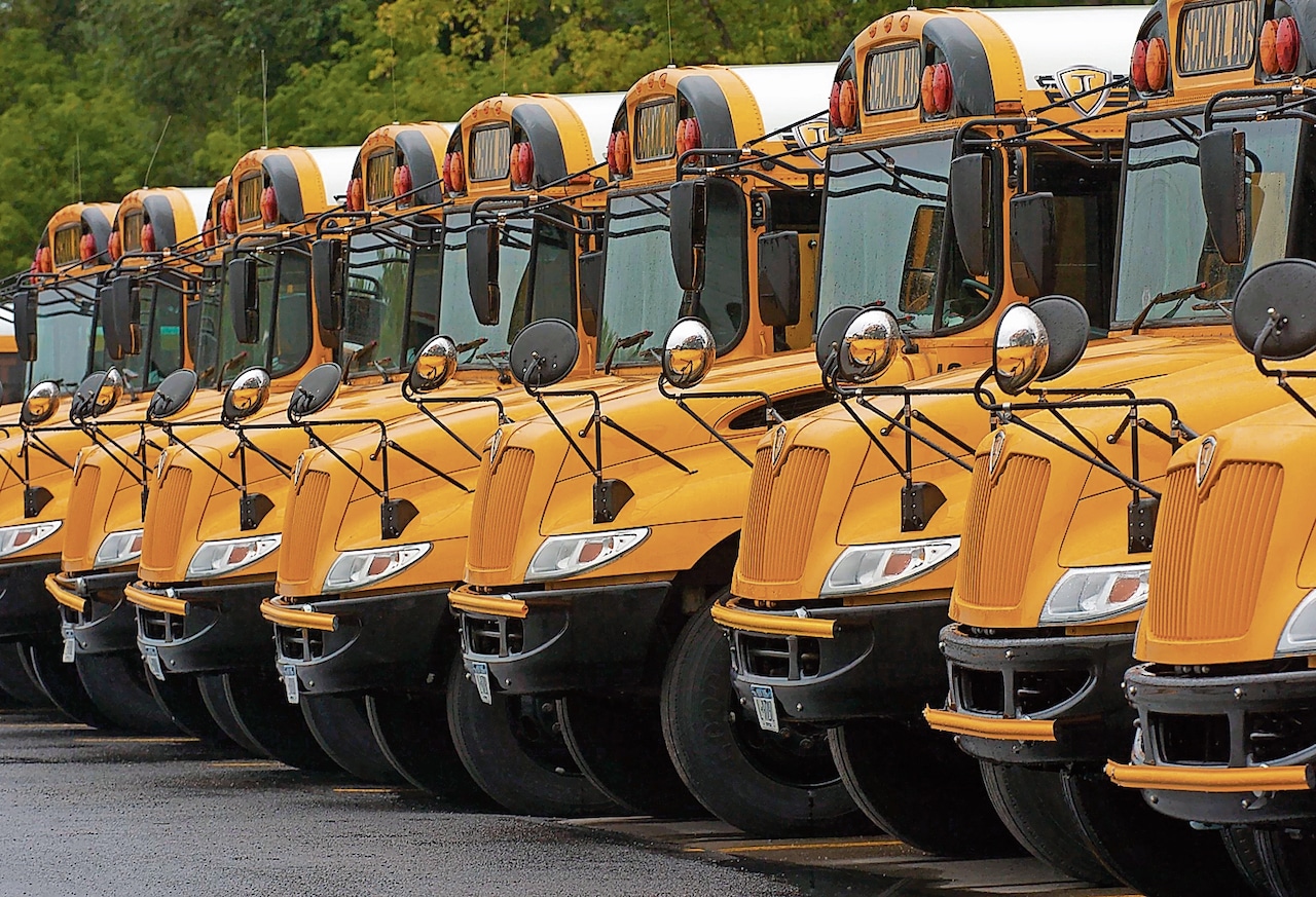 Alabama school systems delay opening Thursday, April 11, due to severe weather [Video]