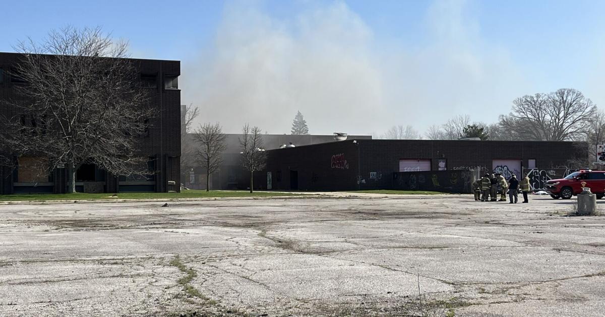 Flint Fire Department responds to burn at former Flint Northern High School | [Video]