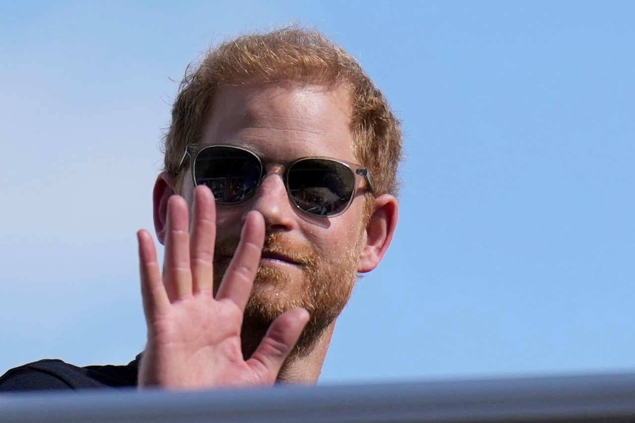 Britains Prince Harry formally confirms he is now a US resident | KLRT [Video]