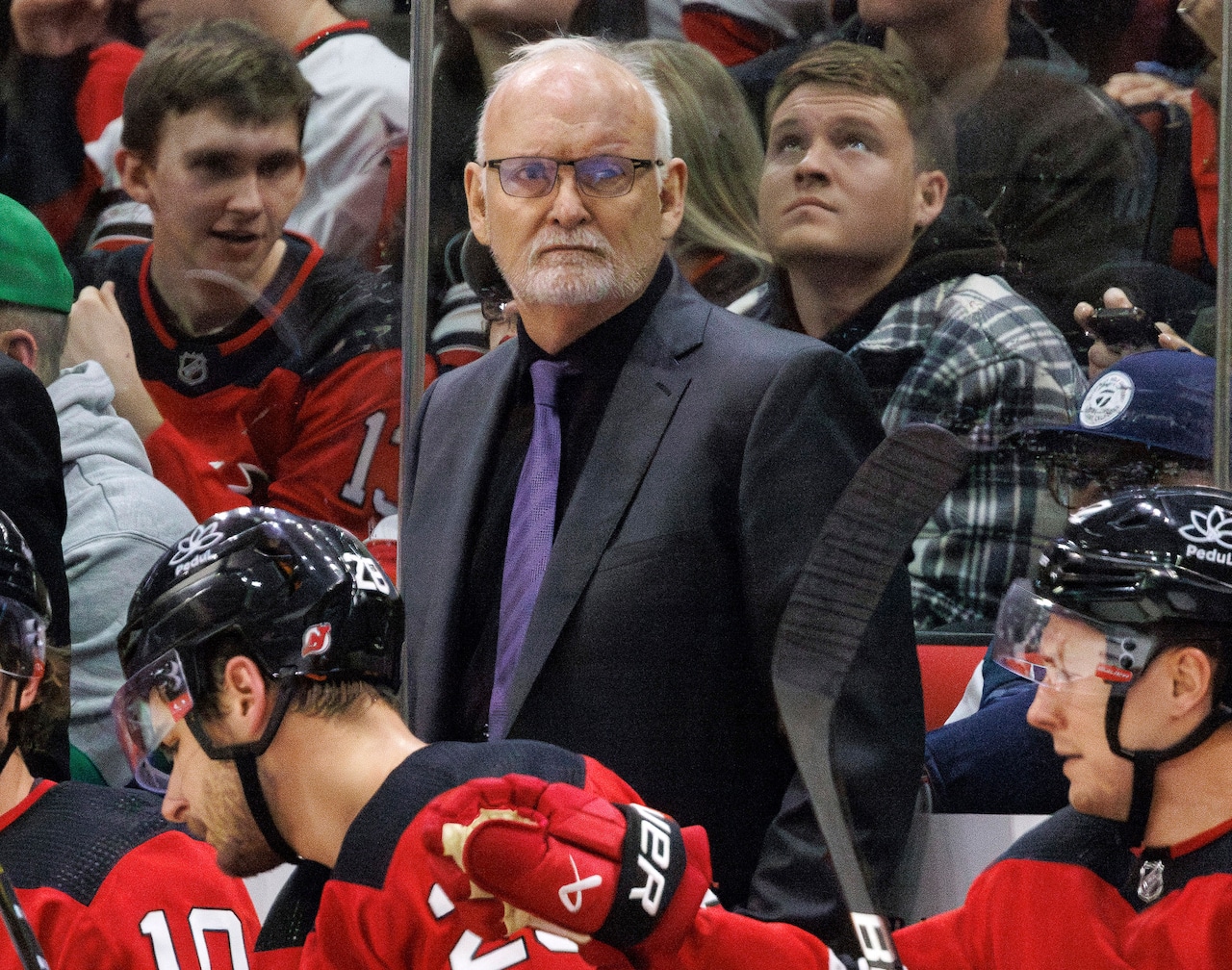 Lindy Ruff back as coach of Buffalo Sabres [Video]