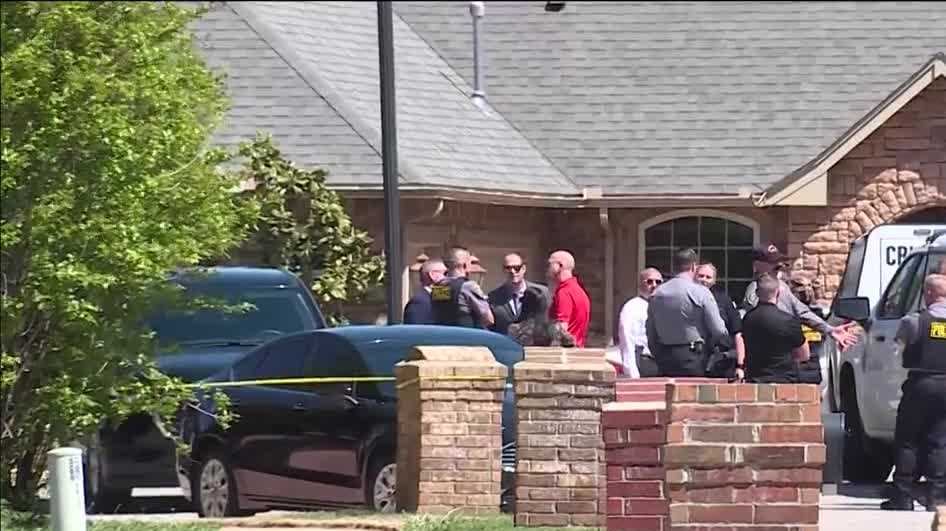 Identities of 5 people found dead inside Oklahoma home released [Video]