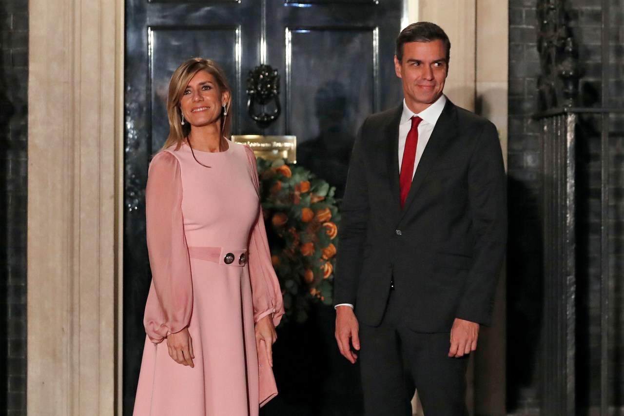 Spains prime minister says he will consider resigning after wife is targeted by judicial probe | KLRT [Video]