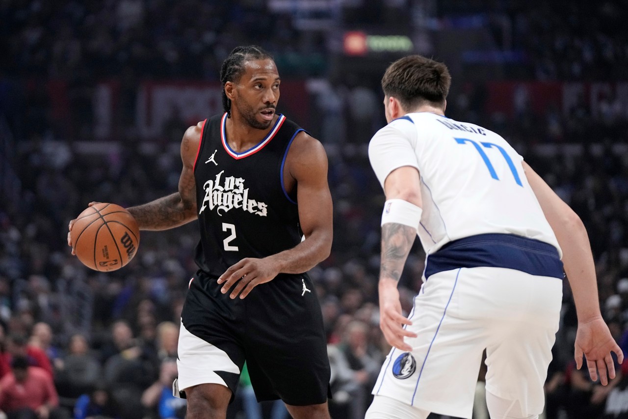 Kawhi Leonard returns to the Clippers lineup for Game 2 against Luka Doncic and the Mavericks | KLRT [Video]
