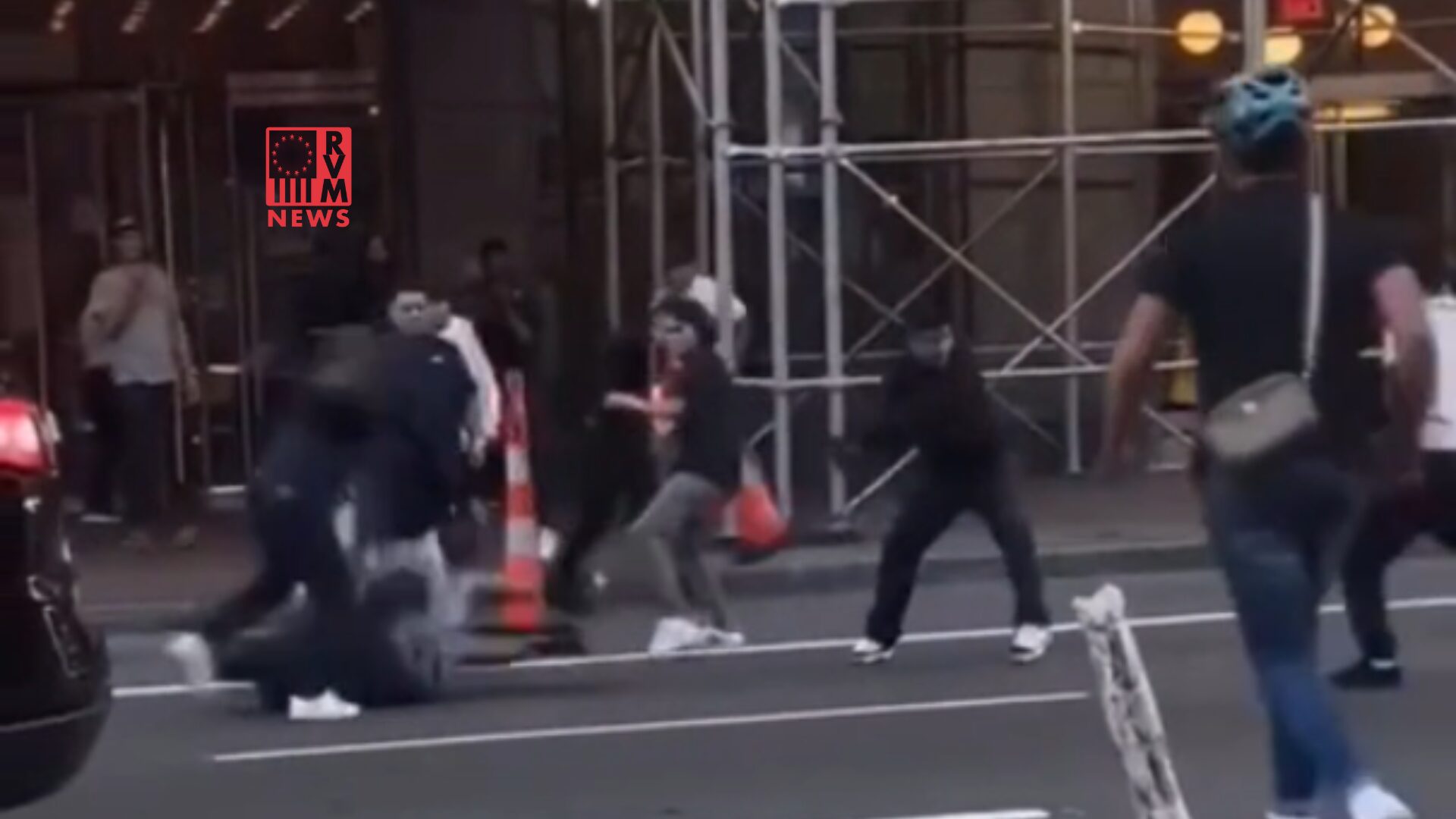 Illegal Aliens Get In An All Out Street Fight In Crime Infested Sanctuary New York City [VIDEO]