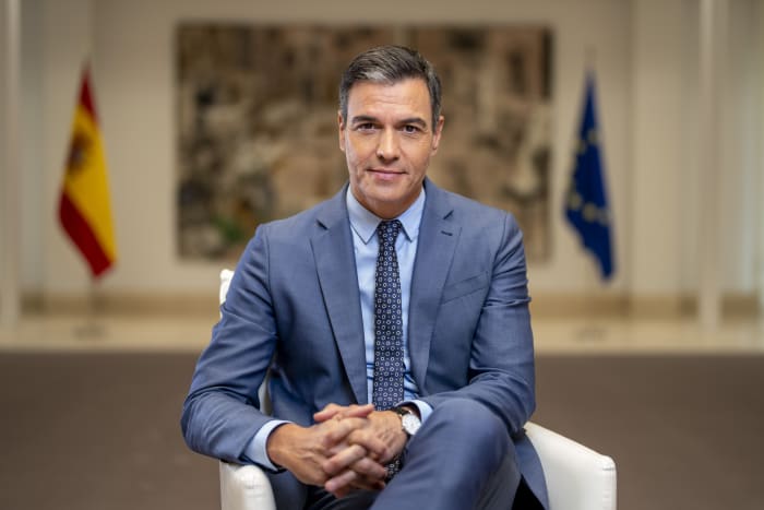 Spain’s prime minister says he will consider resigning after wife is targeted by judicial probe [Video]