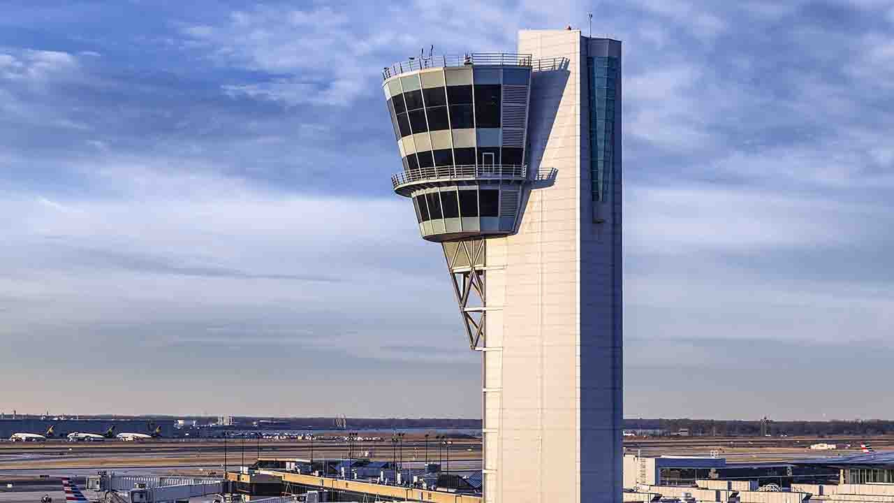 FAA lawsuit claims agency discriminated against air traffic controller applicants on the basis of race [Video]