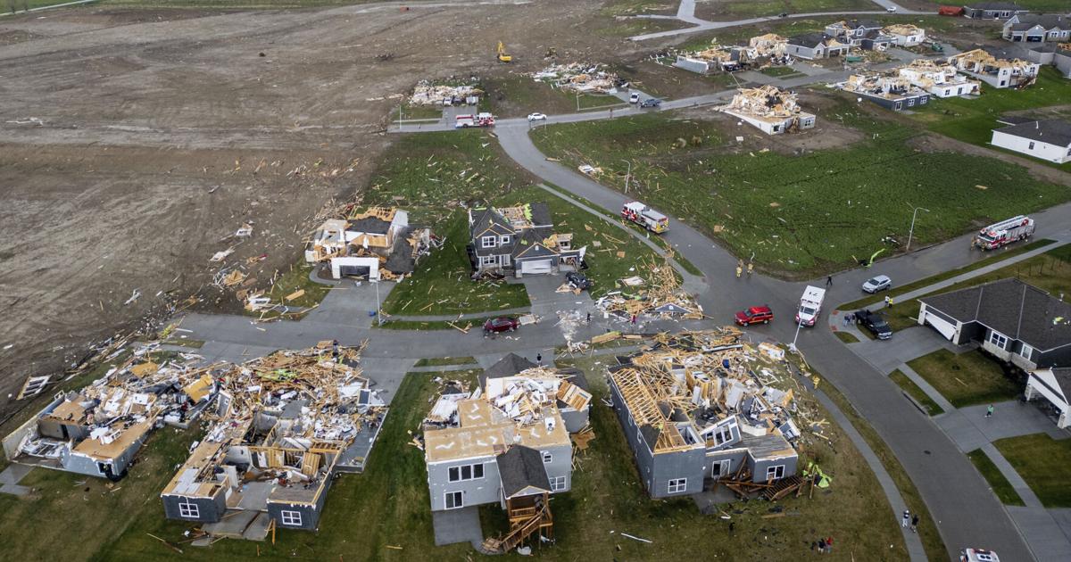 Tornadoes flatten, damage homes in Omaha suburbs [Video]