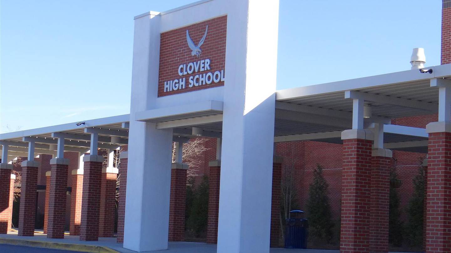 Power outage forces Clover High School to move remote  WSOC TV [Video]