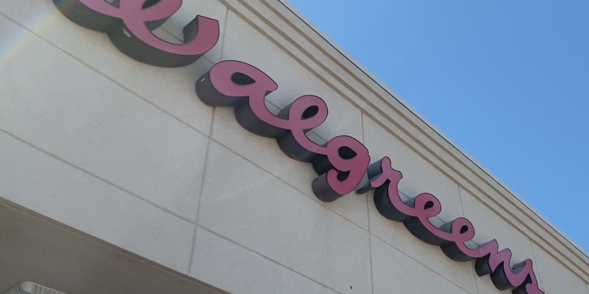 Lincoln Police investigating after three people burglarize Walgreens at 14th & Superior [Video]