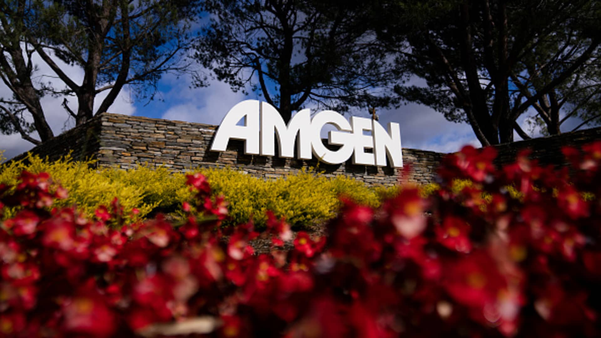 FDA approves Amgen small cell lung cancer treatment [Video]
