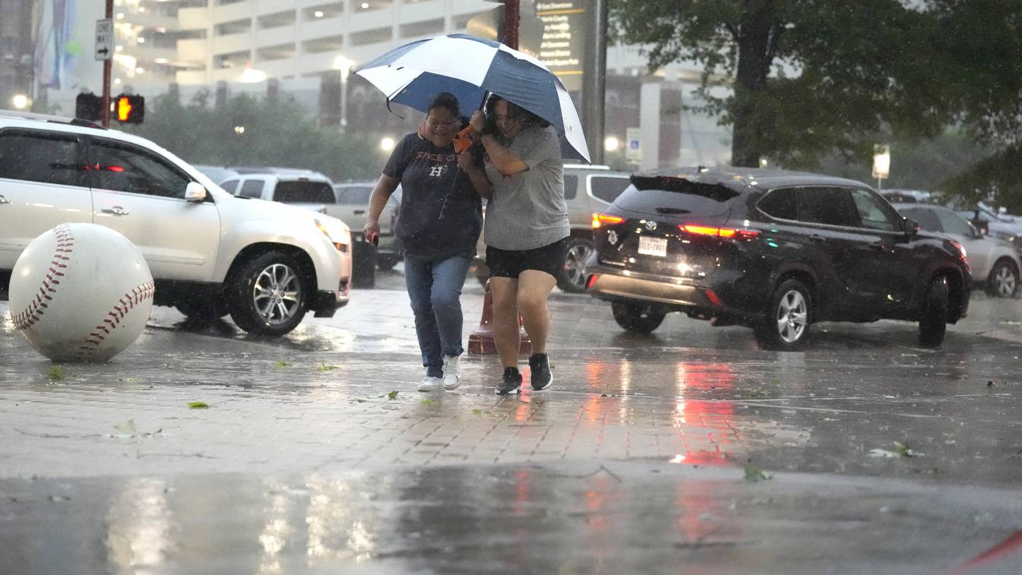 Hot weather poses new risk as thousands remain without power after deadly Houston storm  WHIO TV 7 and WHIO Radio [Video]