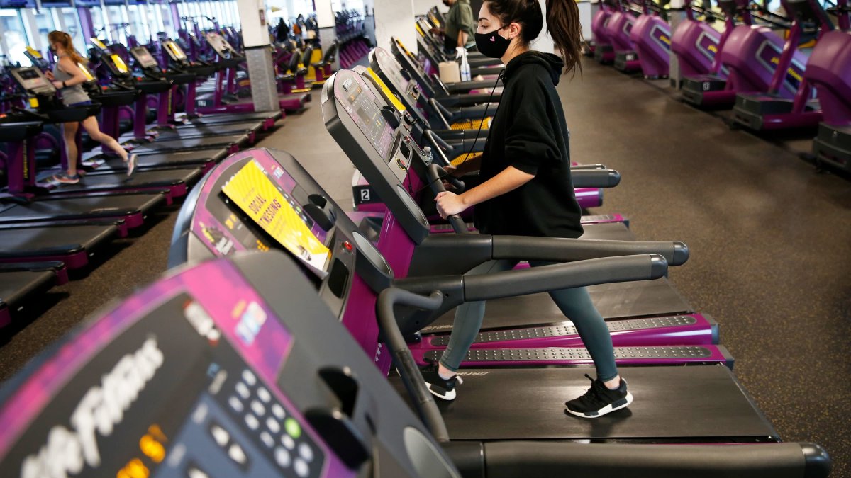 Planet Fitness to offer free gym passes for teens this summer  NBC10 Philadelphia [Video]