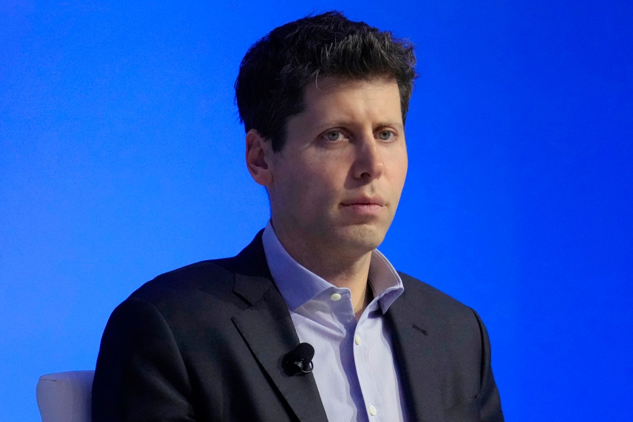 OpenAI CEO Sam Altman pledges to donate most of his wealth | KLRT [Video]