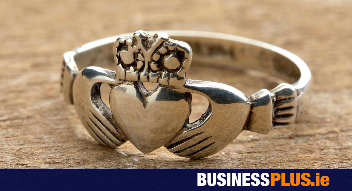 No love lost for Claddagh ring brothers as row becomes nasty [Video]