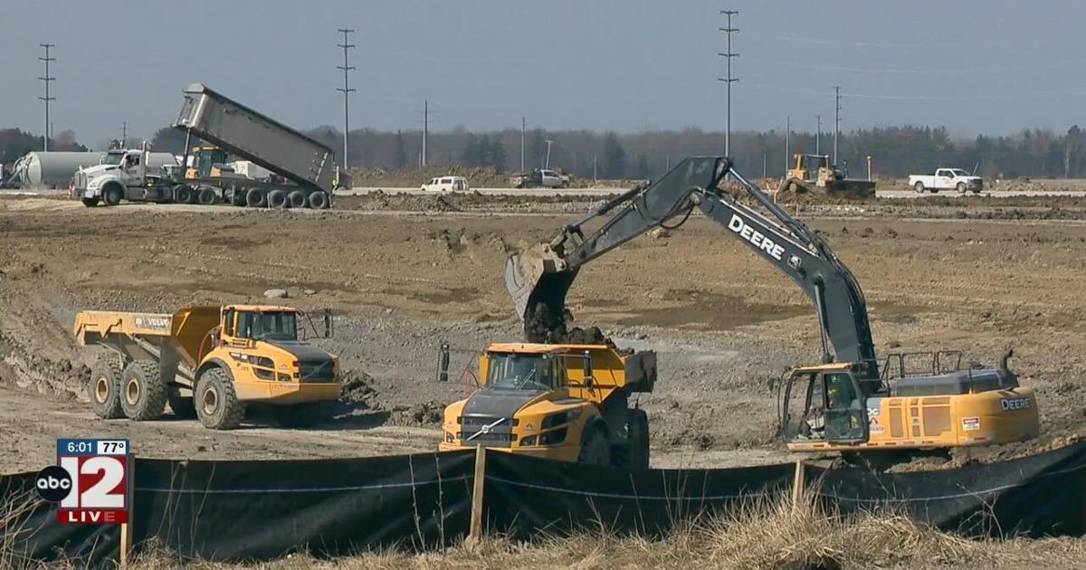 Lawmakers approve incentive funds for Saginaw County solar plant | Business [Video]