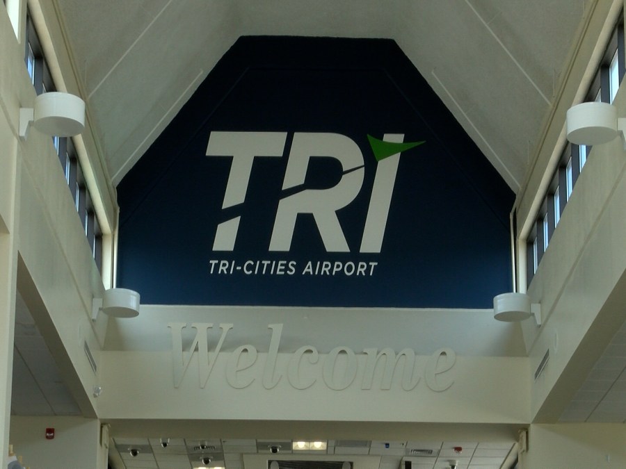 Tri-Cities Airport raises daily parking rates [Video]