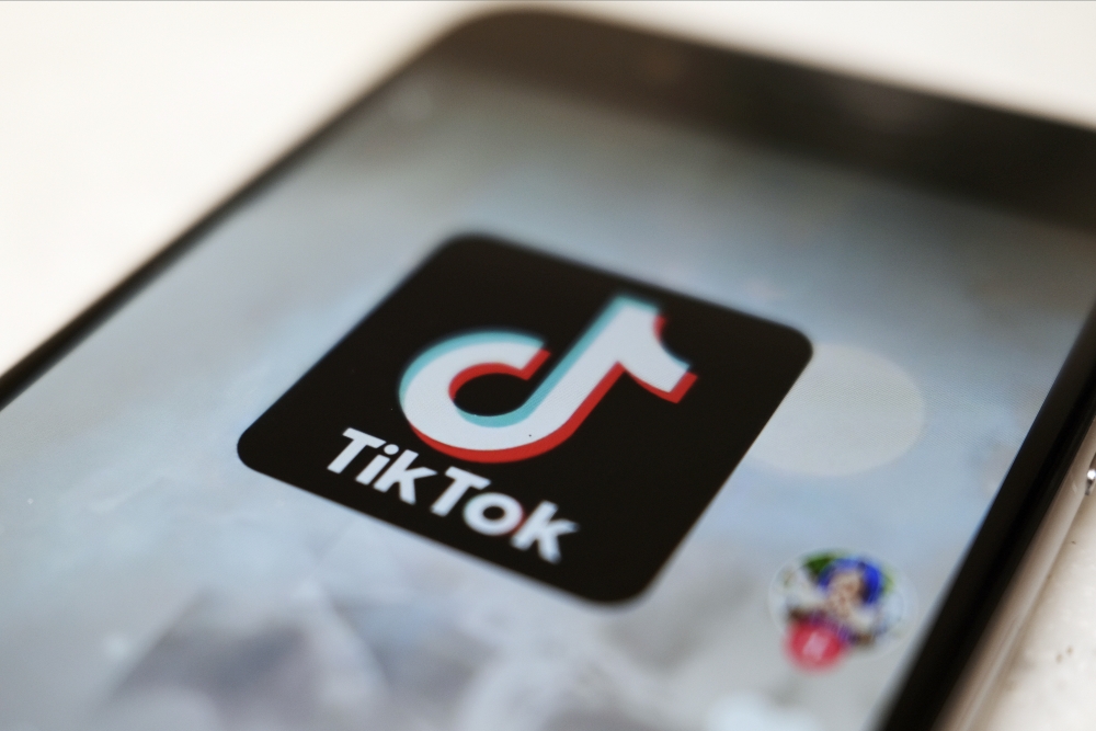 Younger women are practicing radical pay transparency on TikTok [Video]