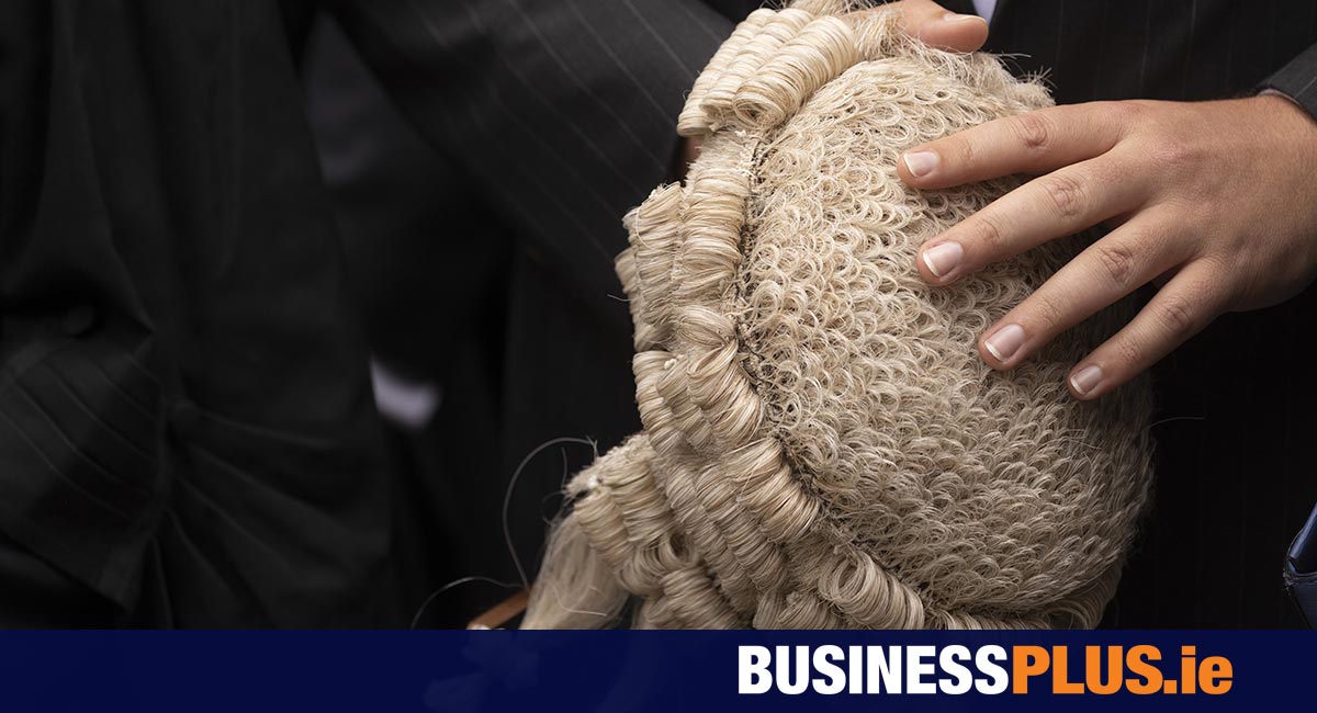 Barristers strike in bid for higher pay [Video]
