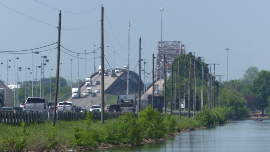 Decatur officials travel to Washington to seek funding for bridge study [Video]
