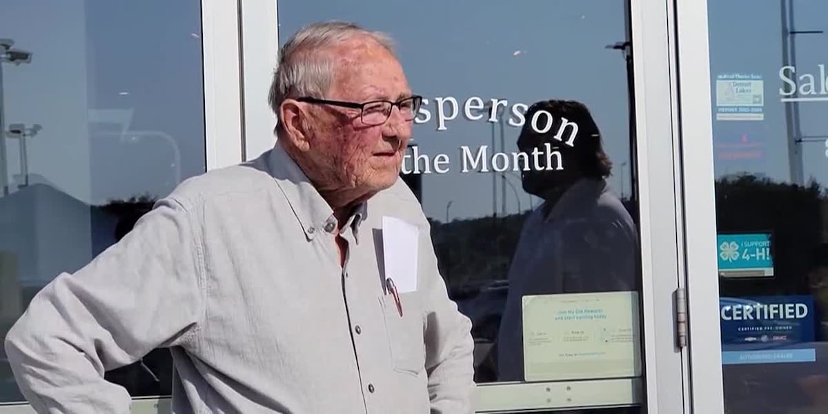 95-year-old man has been selling cars for nearly 70 years [Video]