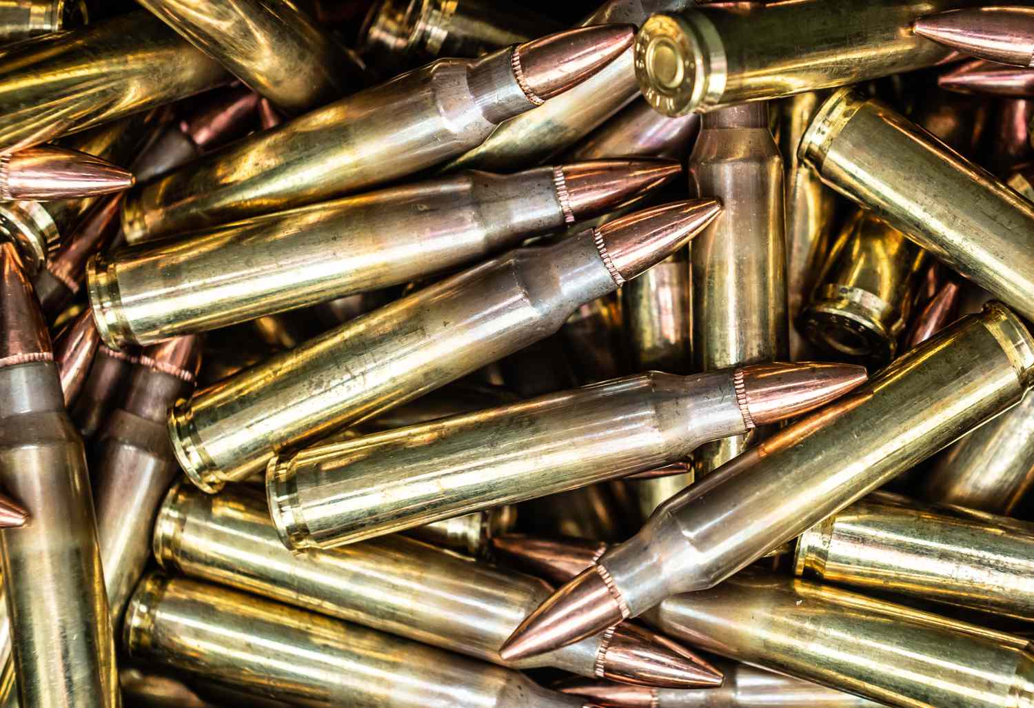 Vista Outdoor Gets Higher Offer for Ammunition Unit Amid Bidding War [Video]