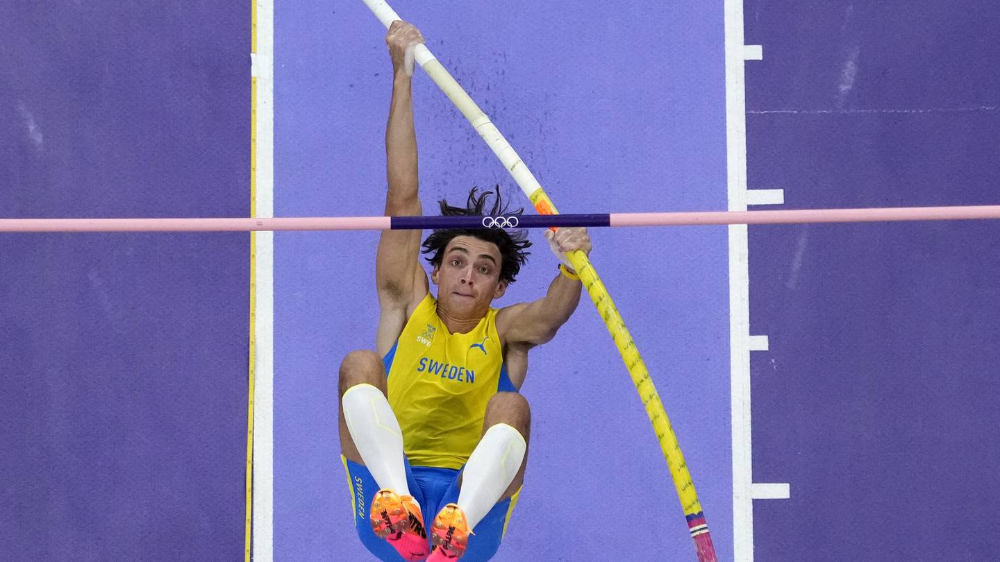 Armand "Mondo" Duplantis breaks pole vault world record in gold-medal performance at Olympics  WSB-TV Channel 2 [Video]