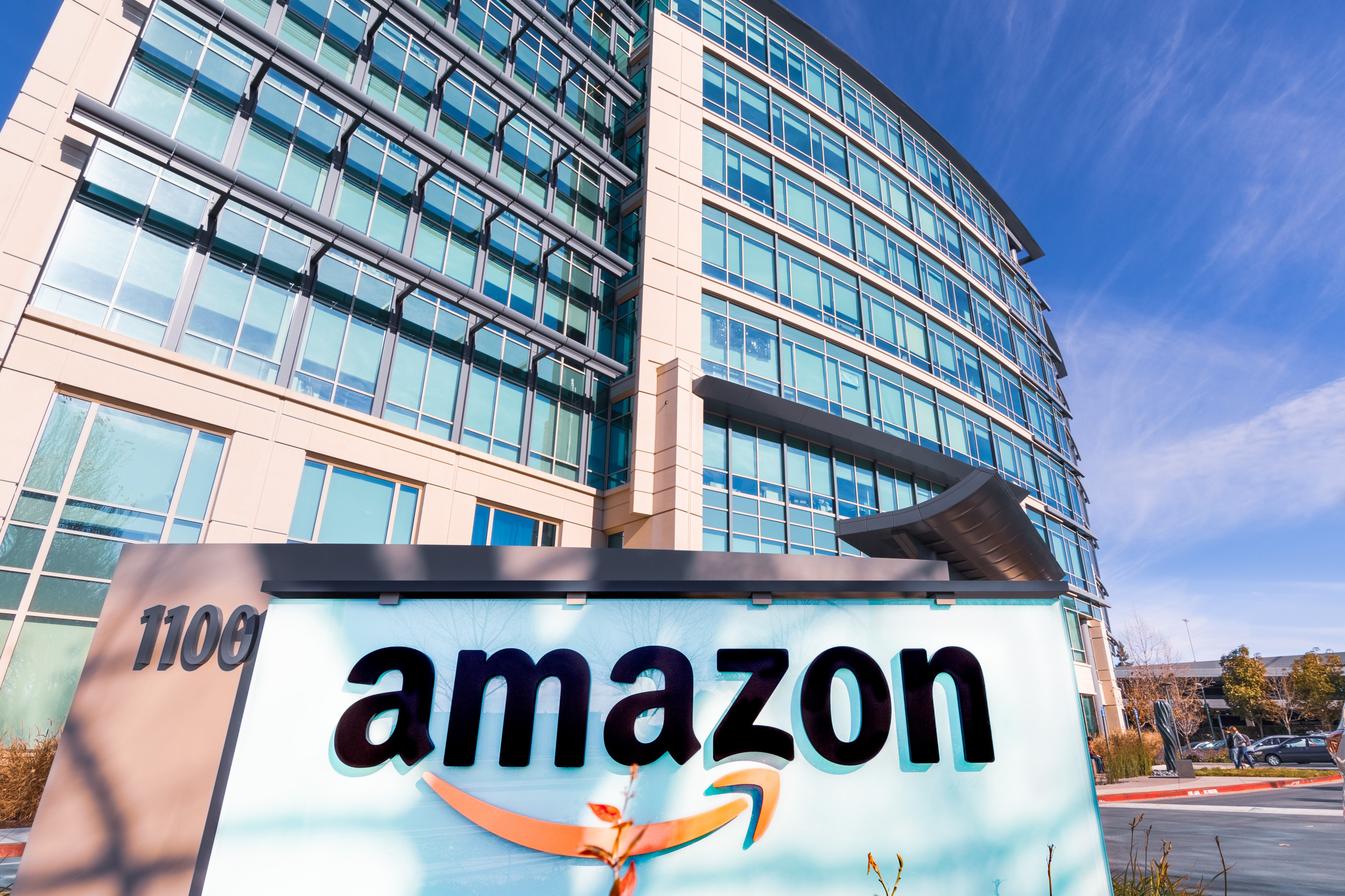 Amazon Risks ‘War of Attrition’ With 5-Day RTO Mandate: Management Experts [Video]