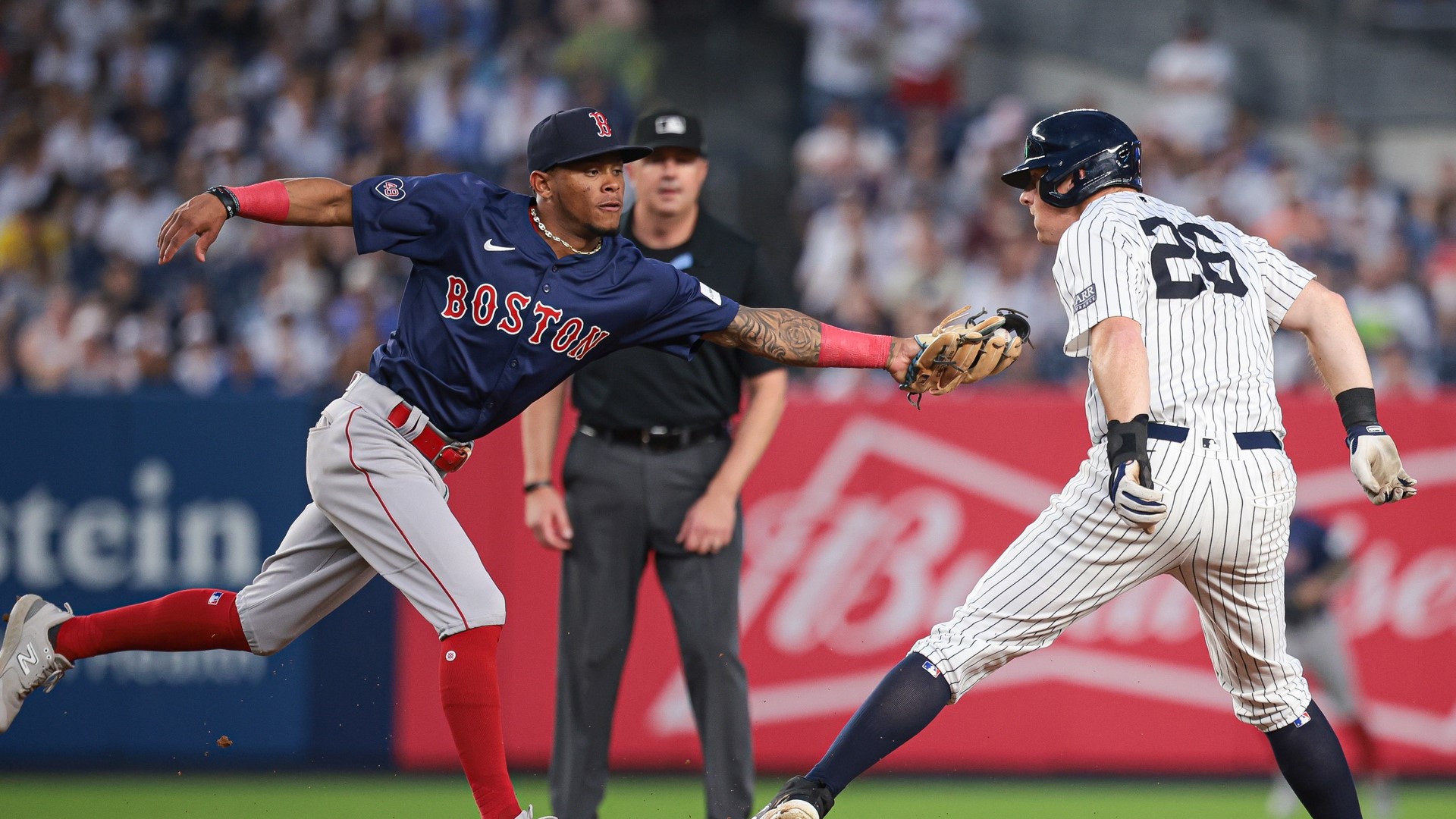 How Yankees’ Aaron Boone Addressed Brutal Miscues Vs. Red Sox [Video]