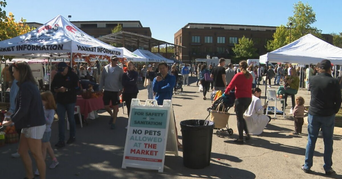 The Franklin Farmer’s Market shuttle begins this weekend! [Video]