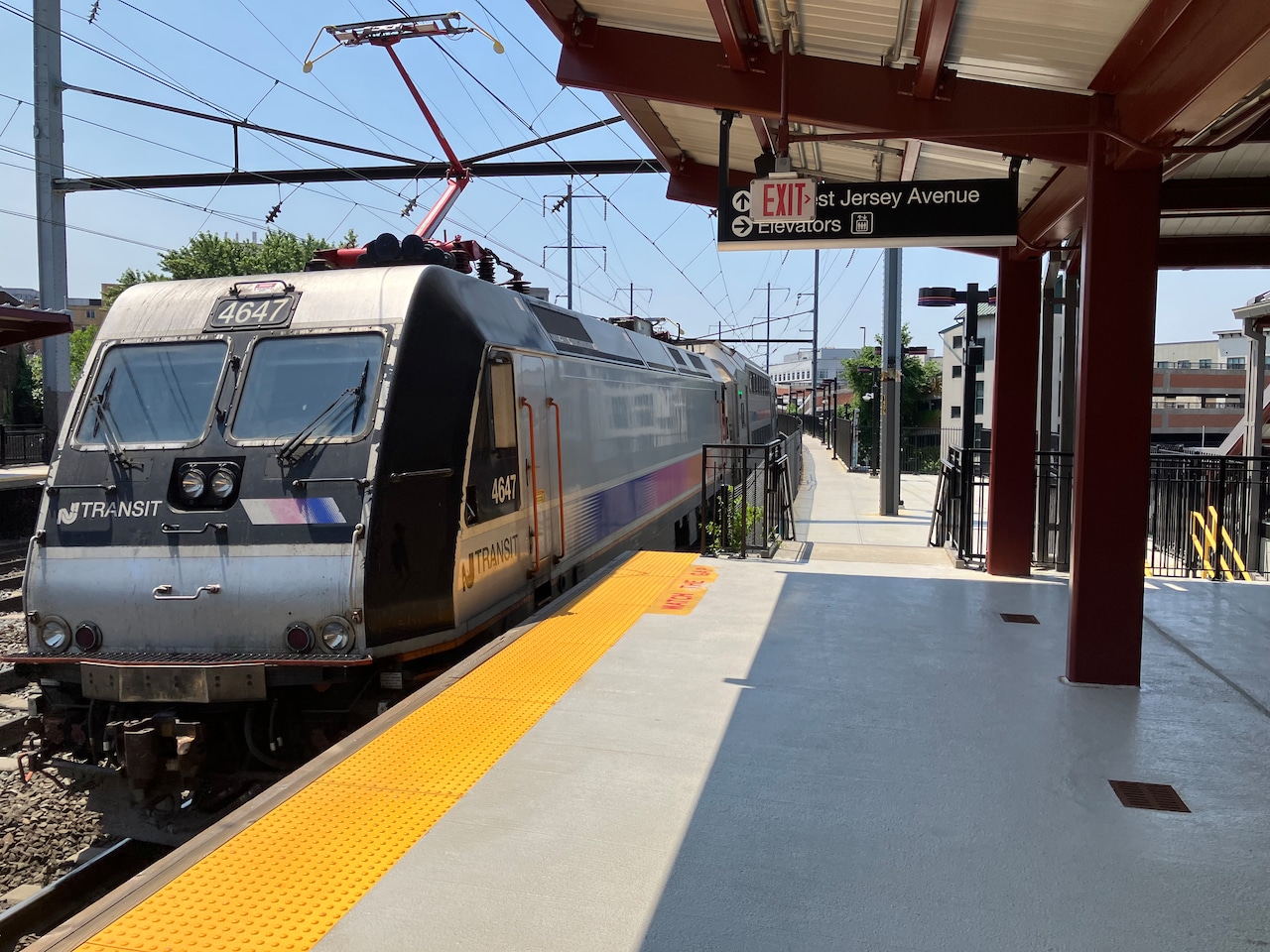 NJ Transit train delays of up to 45 mins to start work week [Video]