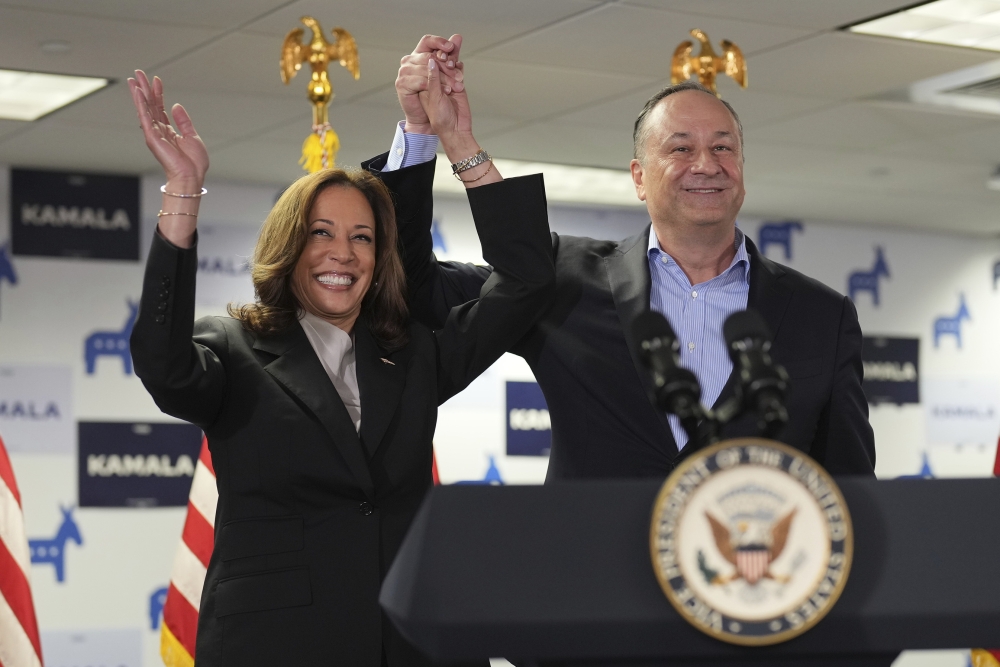 Kamala Harris husband will campaign in Maine Wednesday [Video]