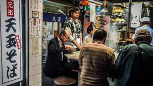 Tourists to Japan Love the Historic Snack Bars [Video]