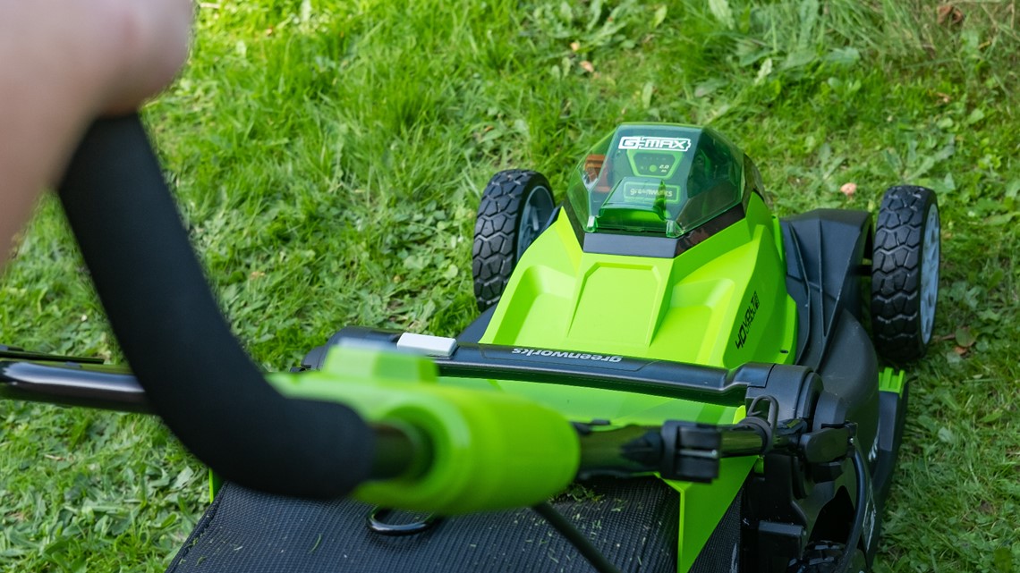 Toledo encouraging residents to switch to electric lawnmowers [Video]